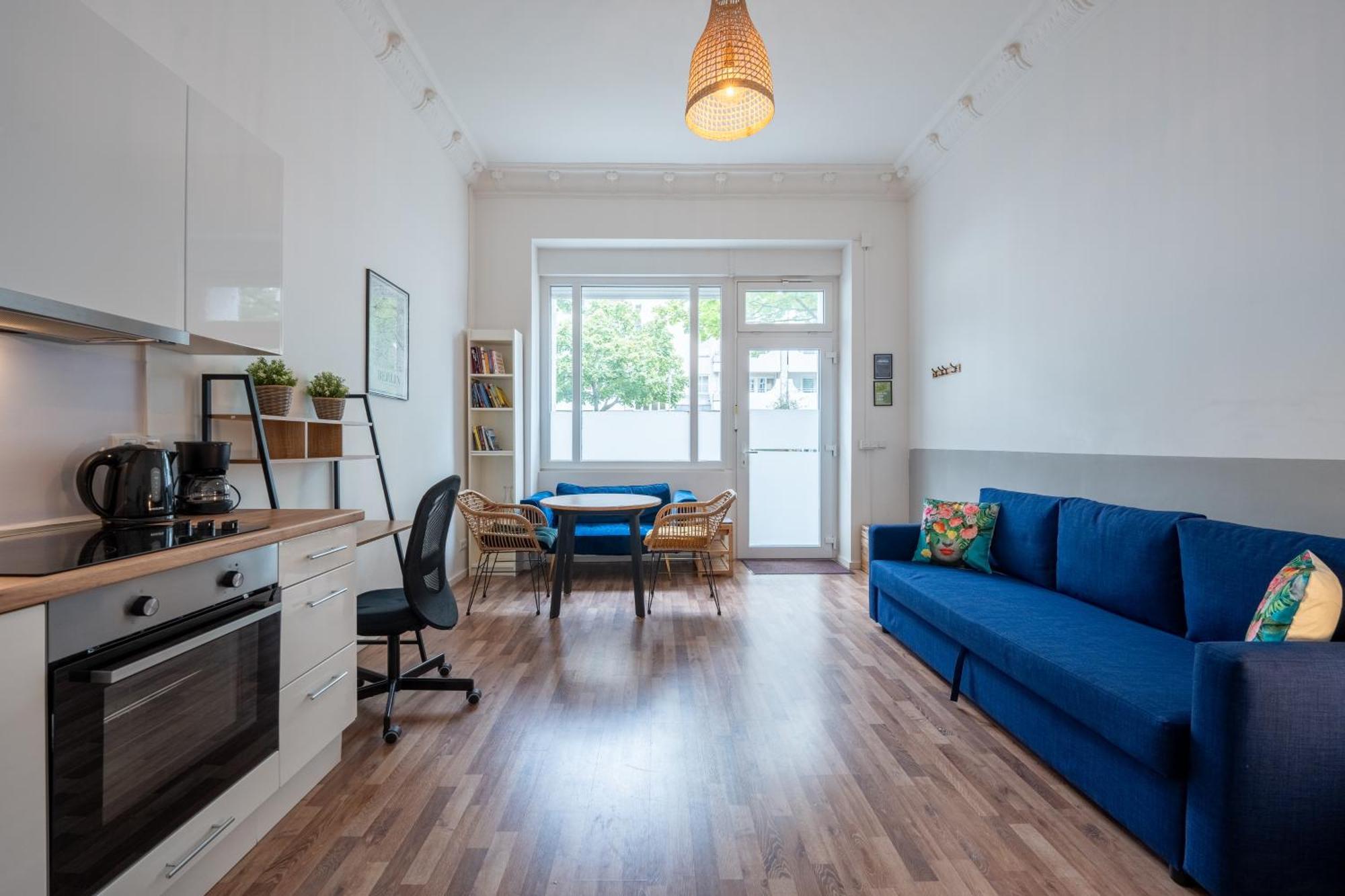 Modern, Central Flat With Workspace Берлін Екстер'єр фото